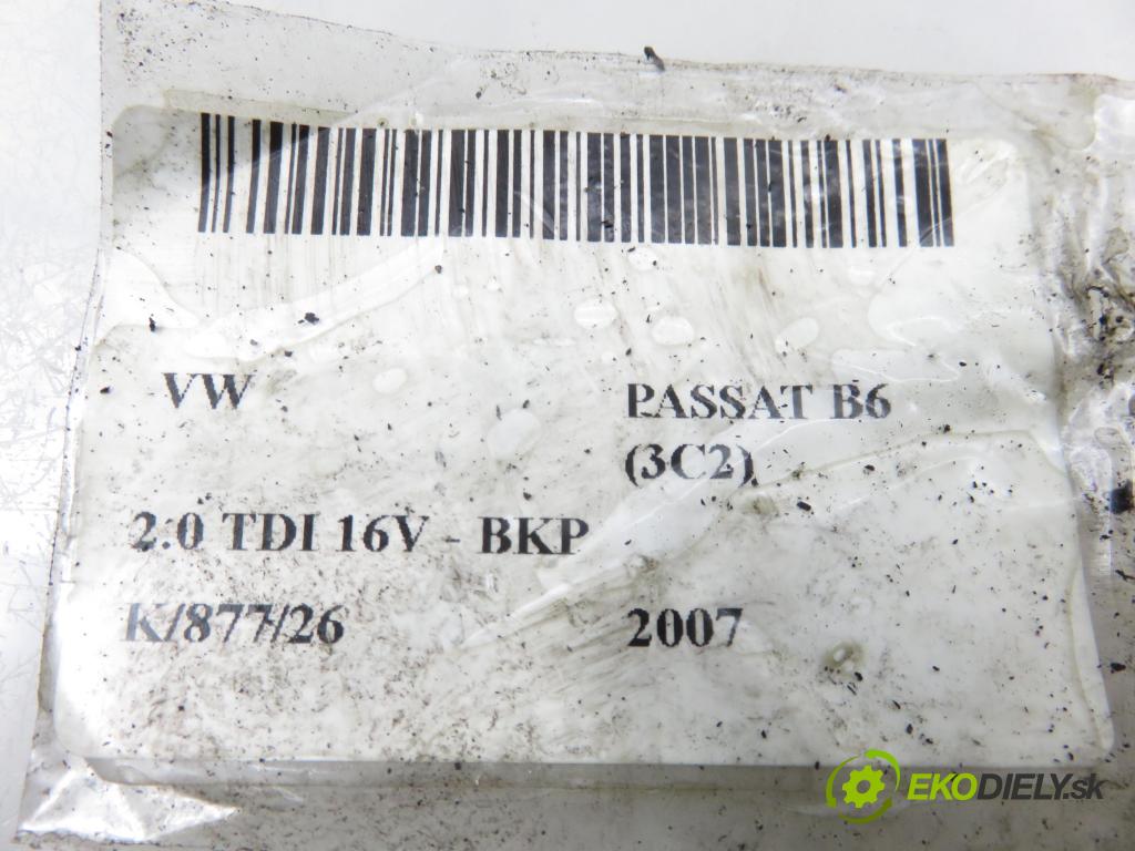 VW PASSAT B6 (3C2) SEDAN 2007 103,00 2.0 TDI 16V - BKP 1968,00 Vstrekovač 03G130073S (Vstrekovač paliva)