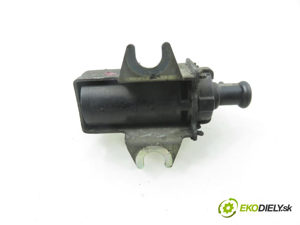 TOYOTA YARIS (_P1_) HB 2004 55,00 1.4 D-4D (NLP10_) - 1ND-TV 1364,00 ELEKTROVENTIL: VAKUUM: 2581933010 ; 1397000790
