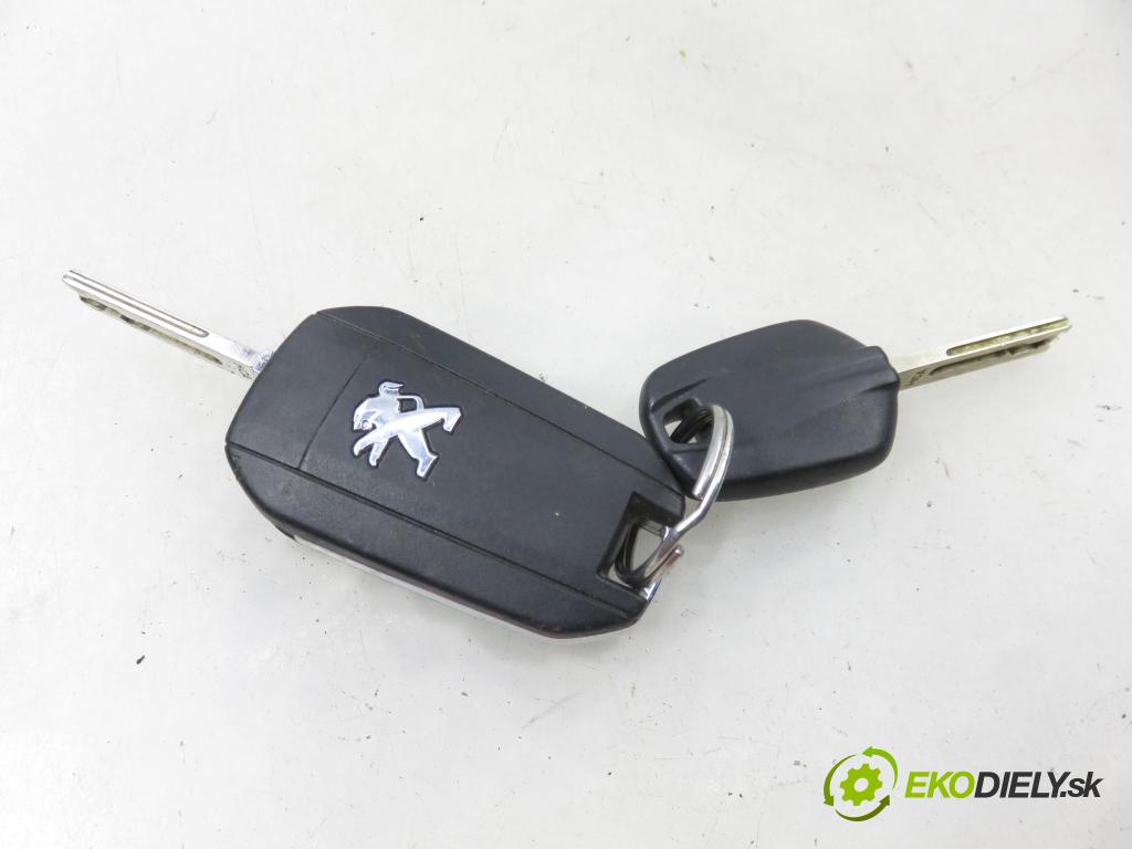 PEUGEOT 208 I (CA_, CC_) HB 2013 88,00 1.6 VTI - 5FS (EP6C) 1598,00 spínačka 9663123380 (Spínací skříňka)