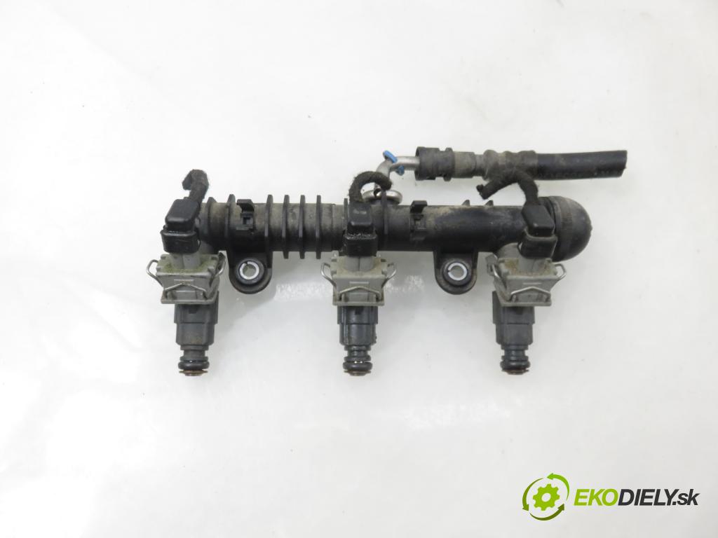 OPEL CORSA C (X01) HB 2002 43,00 1.0 12V 58 - Z 10 XE 973,00 lišta vstřikovací 0280155965 ; 0280151075 (Vstřikovací lišta)