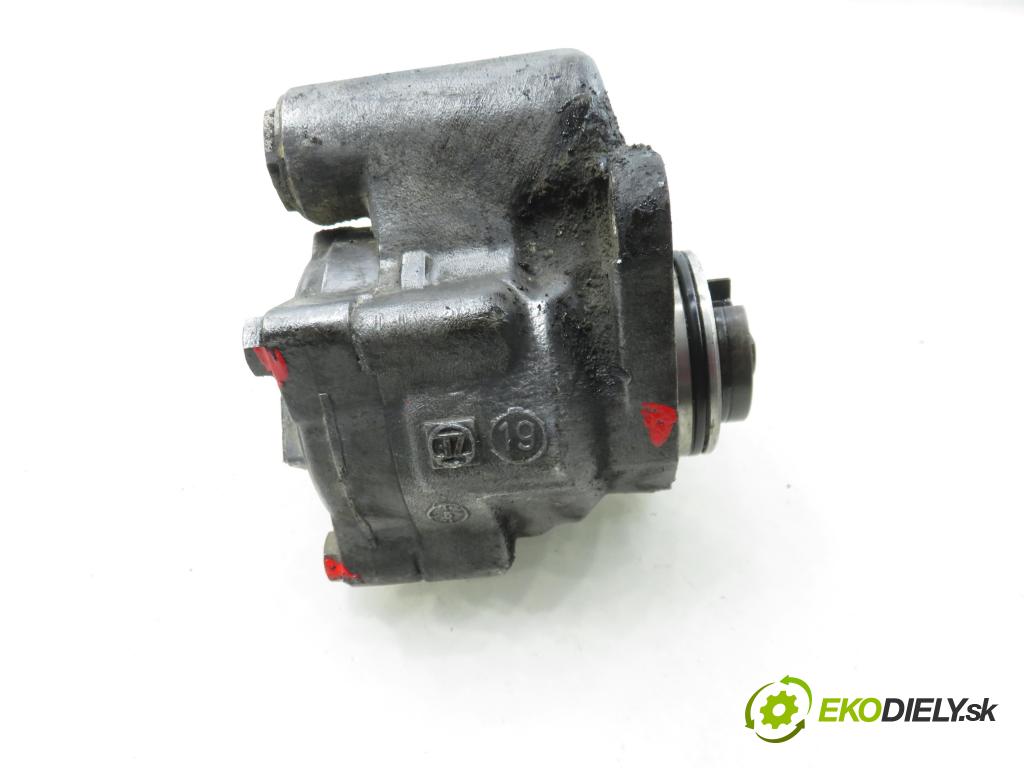 RENAULT MASTER II Platforma / podwozie (ED/HD/UD) KABINA/PLATFORMA 2000 59,00 2.5 D - S8U 770 2499,00 pumpa servočerpadlo 7700300535E ; 7683955118 (Servočerpadlo)