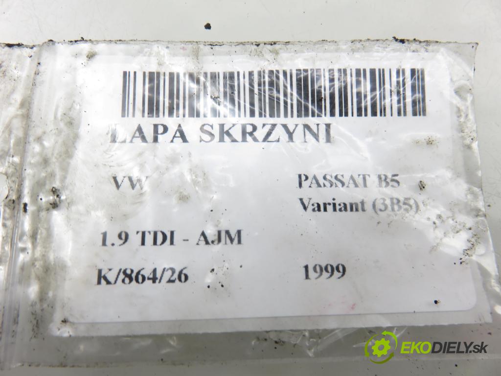 VW PASSAT B5 Variant (3B5) KOMBI 1999 85,00 1.9 TDI - AJM 1896,00 uchycení převodovky 8D0399114S