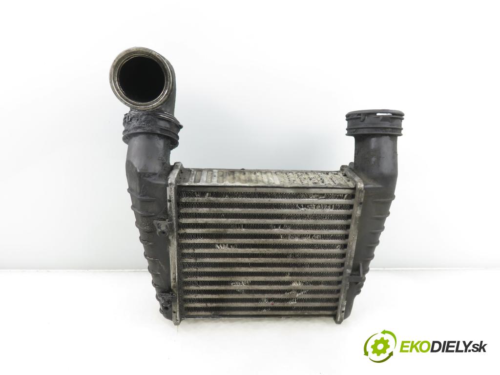 VW PASSAT B5.5 (3B3) SEDAN 2001 96,00 1.9 TDI 4motion - AVF 1896,00 chladič intercooler 8D0145805C