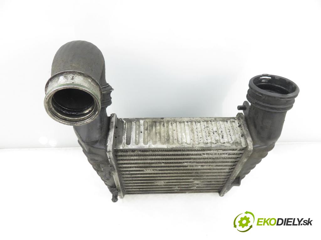 VW PASSAT B5.5 (3B3) SEDAN 2001 96,00 1.9 TDI 4motion - AVF 1896,00 chladič intercooler 8D0145805C