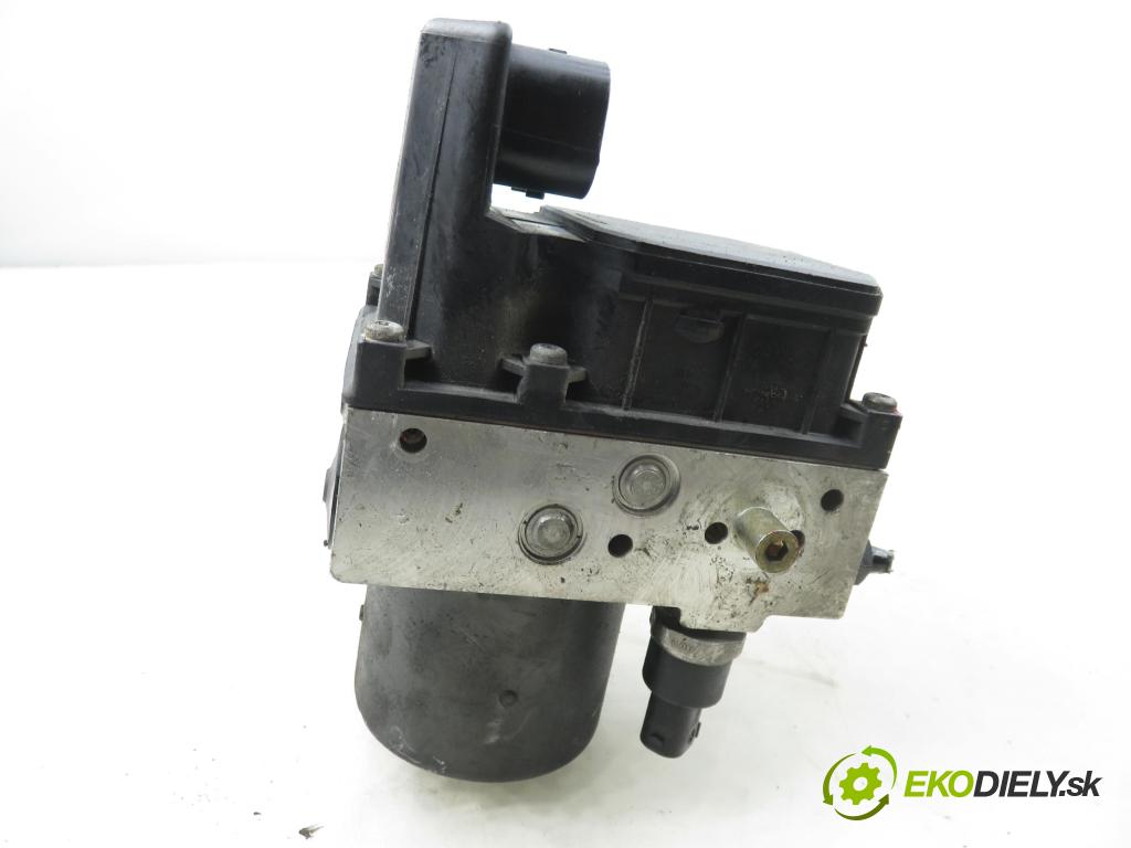 AUDI A4 (8E2, B6) SEDAN 2001 96,00 1.9 TDI - AWX 1896,00 Pumpa ABS 0265950011 ; 0265225048 ; 8E0614517 (Pumpa ABS)