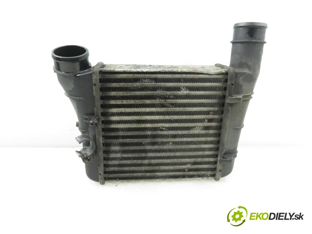 AUDI A4 (8E2, B6) SEDAN 2001 96,00 1.9 TDI PD 130 - AWX 1896,00 chladič intercooler 8E0145805F