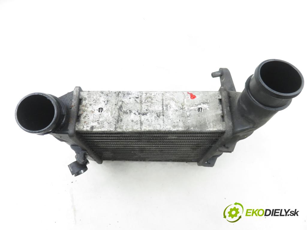AUDI A4 (8E2, B6) SEDAN 2001 96,00 1.9 TDI PD 130 - AWX 1896,00 chladič intercooler 8E0145805F
