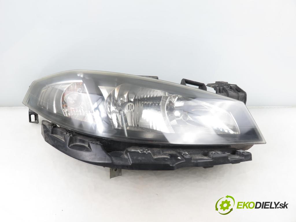 RENAULT LAGUNA II Grandtour (KG0/1_) KOMBI 2006 0,00 1.9 dCi (KG12) - F9Q 758 1870,00 Svetlo PP 8200481197 ; 89900470