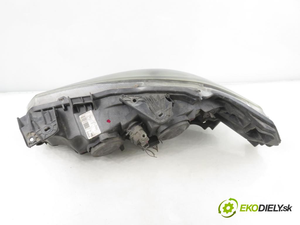 RENAULT LAGUNA II Grandtour (KG0/1_) KOMBI 2006 0,00 1.9 dCi (KG12) - F9Q 758 1870,00 světlo PP 8200481197 ; 89900470