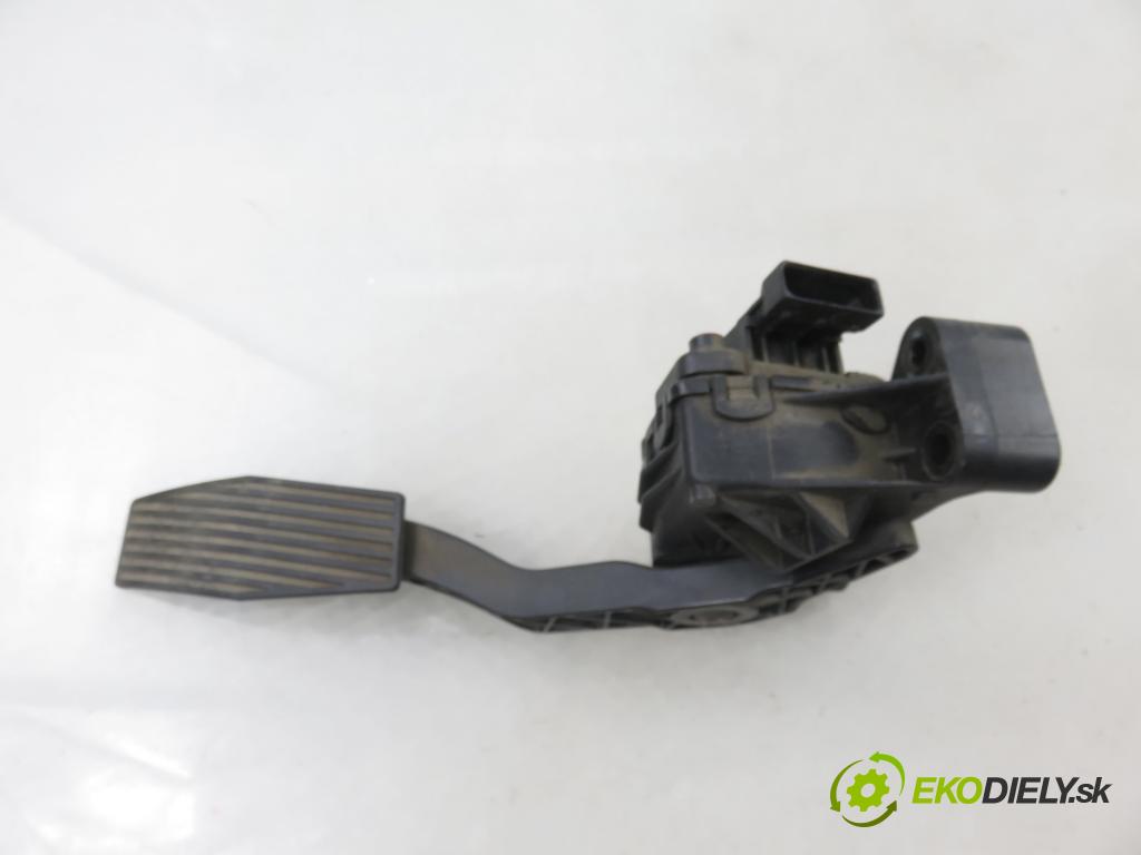 OPEL ASTRA H (A04) HB 2004 74,00 1.7 CDTI 100 - Z 17 DTH 1686,00 Potenciometer plynu 9157998BK ; 6PV00811200 (Potenciometer plynového pedálu)