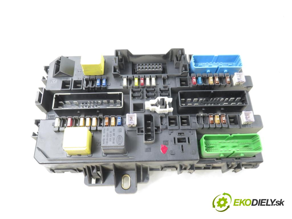 OPEL ASTRA H (A04) HB 2004 74,00 1.7 CDTI - Z 17 DTH 1686,00 MODUL BSI 13145021CH ; 5DK00866970
