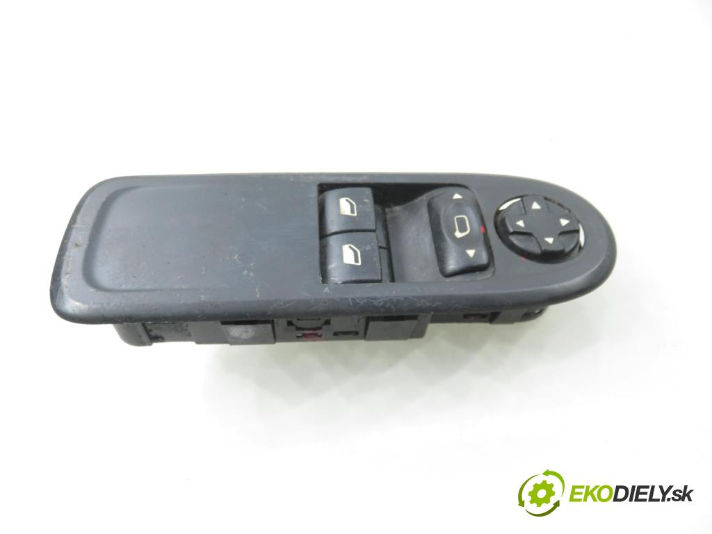 PEUGEOT 308 SW KOMBI 2008 88,00 1.6 16V - 5FW (EP6) 1598,00 Panel ovládaní oken 96565186XT