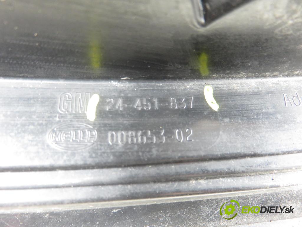 OPEL ASTRA H (A04) HB 2004 74,00 1.7 CDTI 100 - Z 17 DTH 1686,00 světlo pravé zadní 24451837