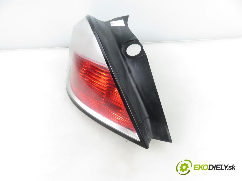OPEL ASTRA H (A04) HB 2004 74,00 1.7 CDTI 100 - Z 17 DTH 1686,00 světlo levé zadní 24451835