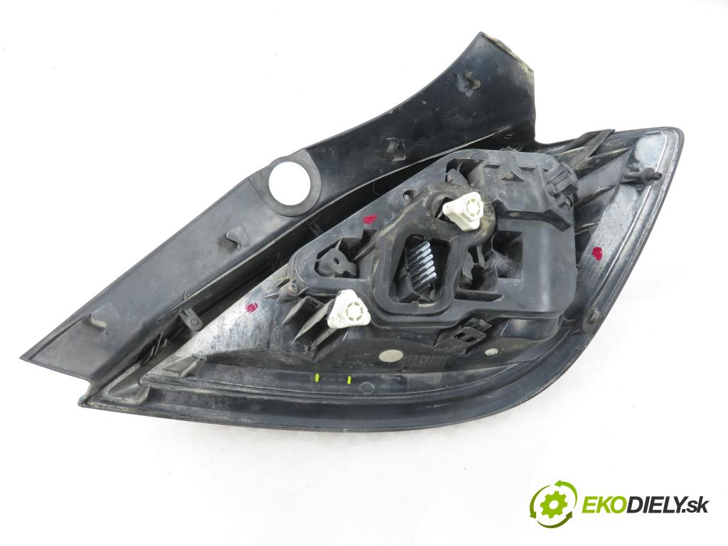 OPEL ASTRA H (A04) HB 2004 74,00 1.7 CDTI 100 - Z 17 DTH 1686,00 světlo levé zadní 24451835