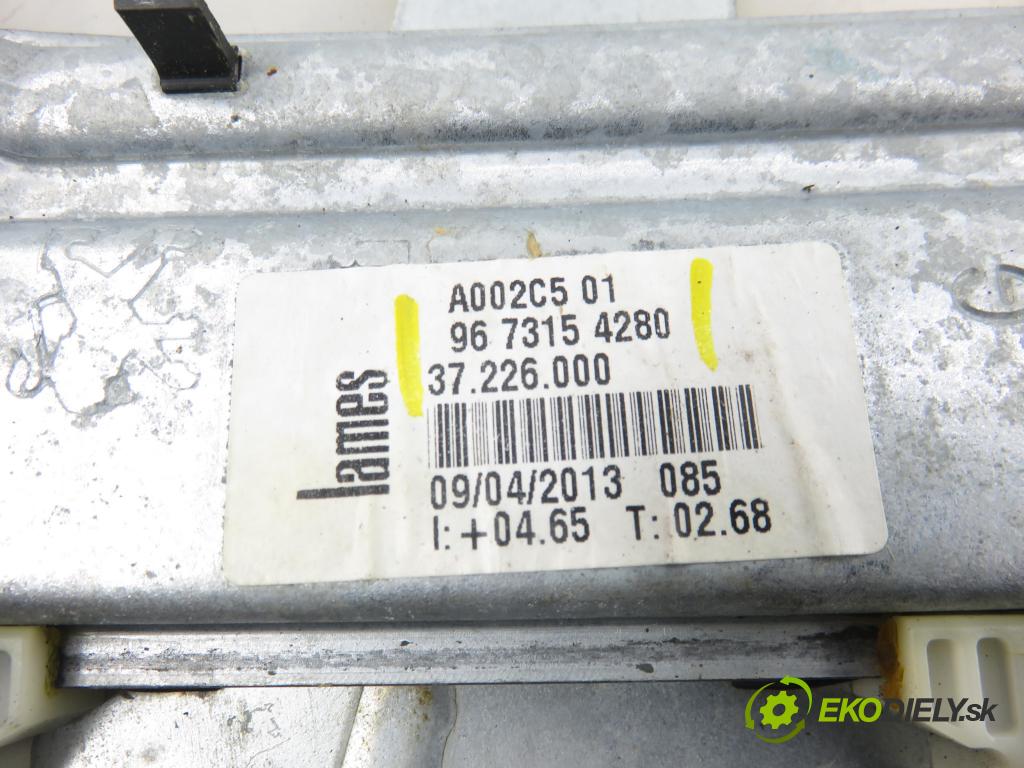 PEUGEOT 208 I (CA_, CC_) HB 2013 88,00 1.6 - 5FS (EP6C) 1598,00 mechanismus oken LTE 9673154280 ; 9674255180 ; 0130822699