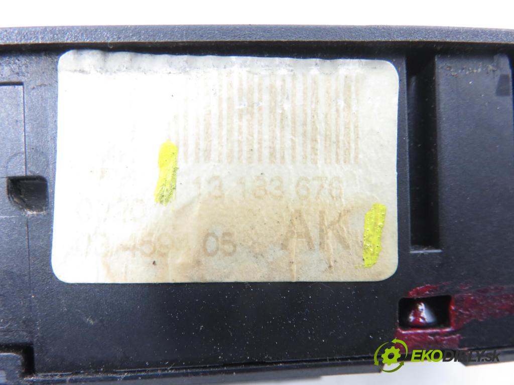 OPEL ASTRA H (A04) HB 2004 74,00 1.7 CDTI - Z 17 DTH 1686,00 Panel ovládania okien 13183676 ; 13183676AK