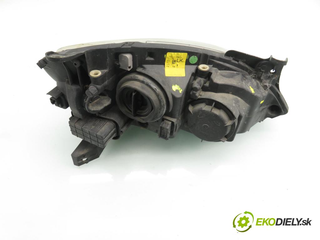 OPEL CORSA C (X01) HB 2002 43,00 1 - Z 10 XE 973,00 světlo LP 0301172205