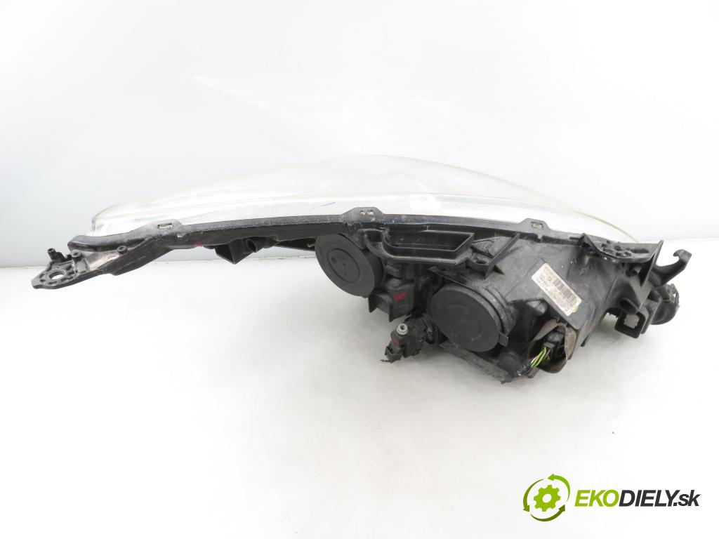 PEUGEOT 5008 (0U_, 0E_) VAN 2010 82,00 1.6 HDi - 9HR (DV6C) 1560,00 světlo LP 9682519180