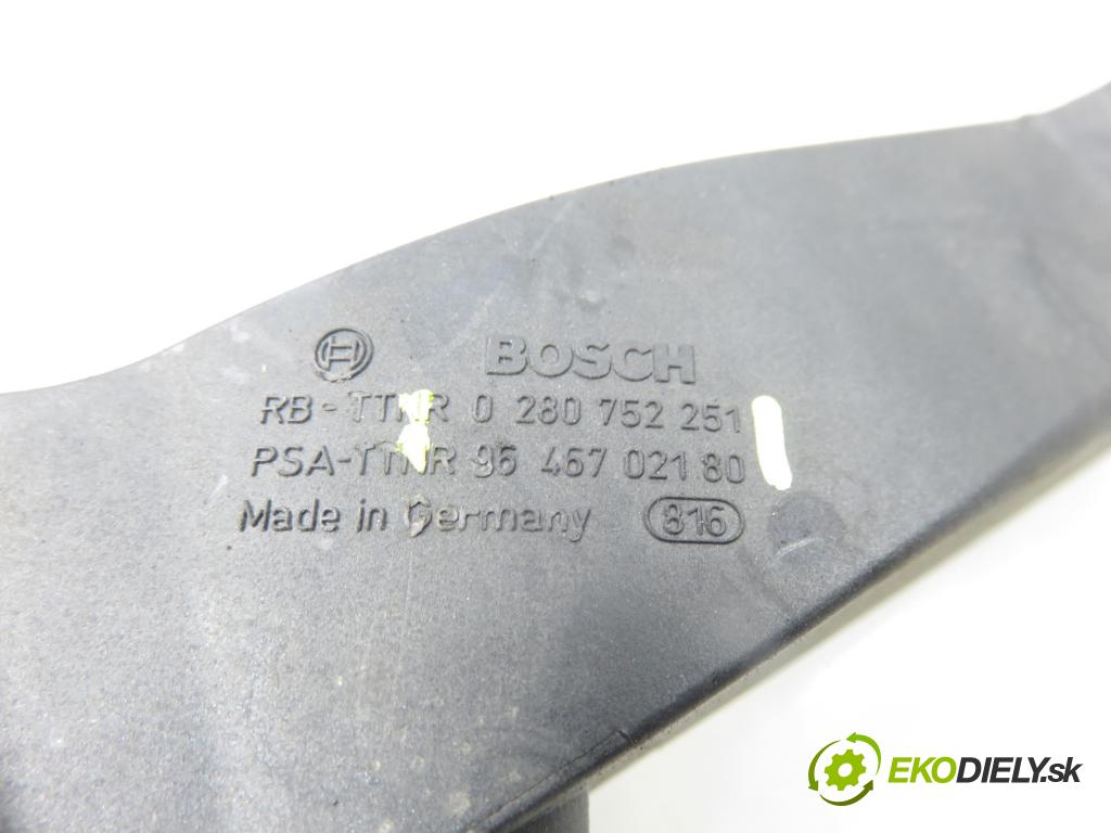 PEUGEOT 307 (3A/C) HB 2005 80,00 1.6 HDi 110 1560,00 Potenciometer plynu 0280752251 ; 9646702180 ; F00C3E2429 (Potenciometer plynového pedálu)