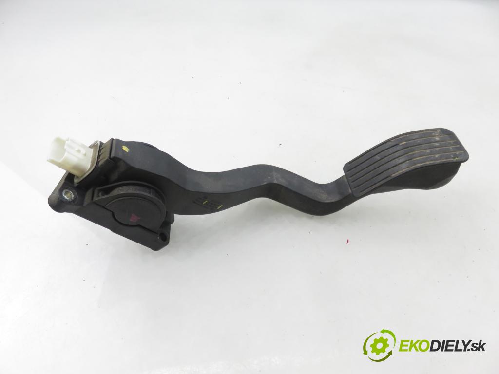 PEUGEOT 307 (3A/C) HB 2005 80,00 1.6 HDi 110 1560,00 Potenciometer plynu 0280752251 ; 9646702180 ; F00C3E2429 (Potenciometer plynového pedálu)
