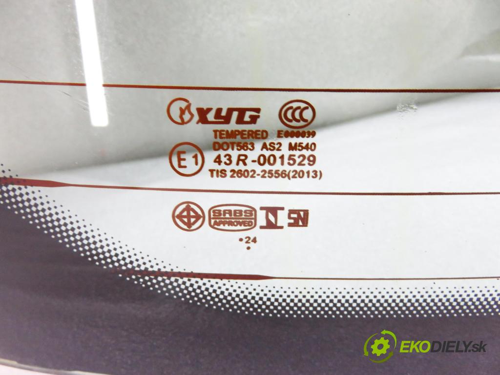 OPEL ASTRA H Kombi (A04) KOMBI 2006 77,00 1.6 - Z 16 XE1 1598,00 okno ZADNÍ: kapota