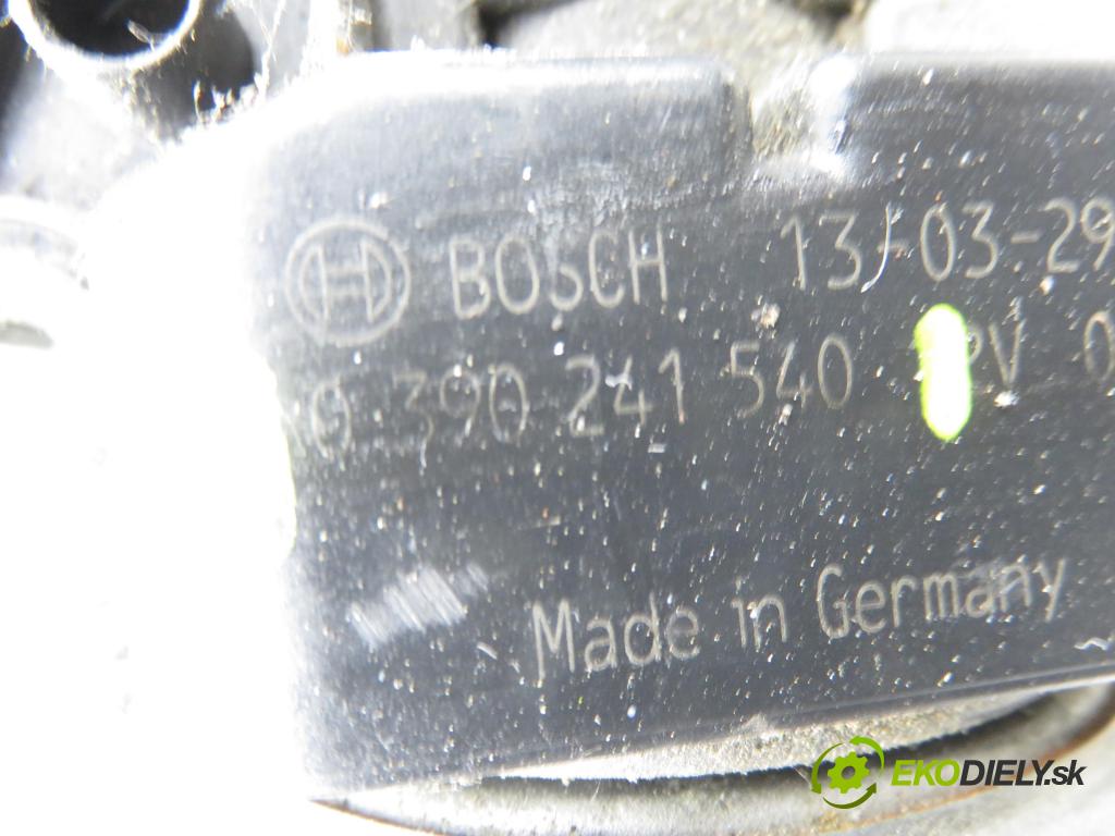 PEUGEOT 208 I (CA_, CC_) HB 2013 88,00 1.6 - 5FS (EP6C) 1598,00 Motorček stieračov 9673222580 ; 3397021391 ; 0390241540