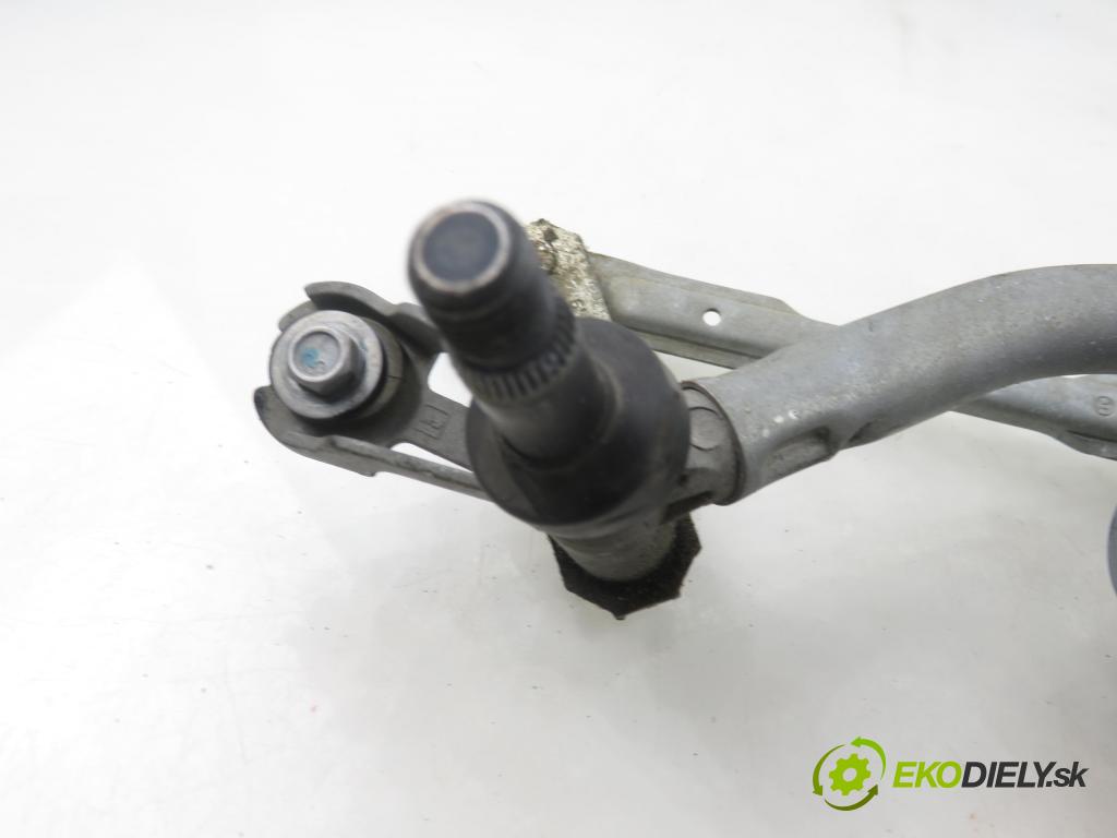 PEUGEOT 208 I (CA_, CC_) HB 2013 88,00 1.6 - 5FS (EP6C) 1598,00 Motorček stieračov 9673222580 ; 3397021391 ; 0390241540