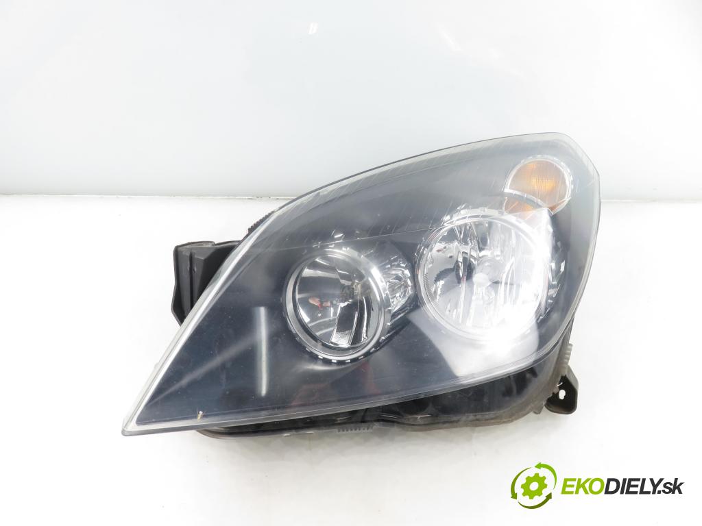 OPEL ASTRA H (A04) HB 2004 74,00 1.7 CDTI - Z 17 DTH 1686,00 světlo LP 1EG27037031