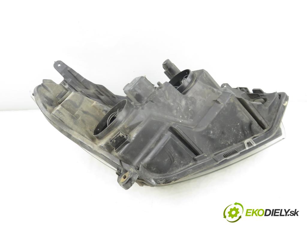 OPEL ASTRA H (A04) HB 2004 74,00 1.7 CDTI - Z 17 DTH 1686,00 světlo LP 1EG27037031
