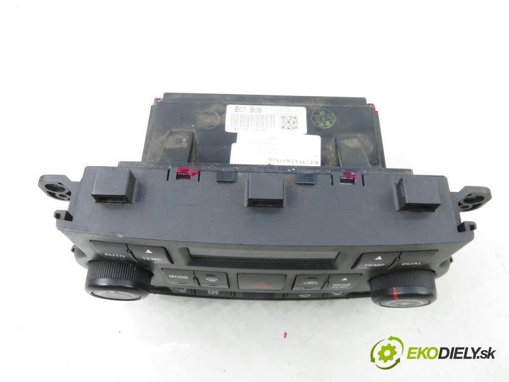 KIA CARNIVAL / GRAND CARNIVAL III (VQ) MINIVAN 2007 136,00 2.9 CRDi - J3 2902,00 Panel kúrenia KLIMATRONIK 972504D252VA ; 937004D080