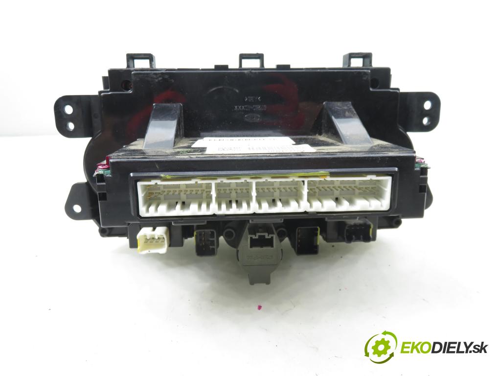 KIA CARNIVAL / GRAND CARNIVAL III (VQ) MINIVAN 2007 136,00 2.9 CRDi - J3 2902,00 Panel kúrenia KLIMATRONIK 972504D252VA ; 937004D080