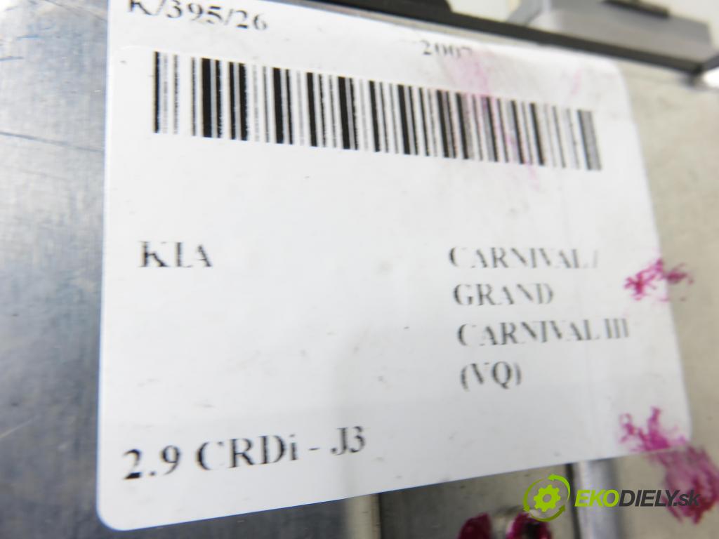 KIA CARNIVAL / GRAND CARNIVAL III (VQ) MINIVAN 2007 136,00 2.9 CRDi - J3 2902,00 mechanismus otevírání dveří kufr 817704D101