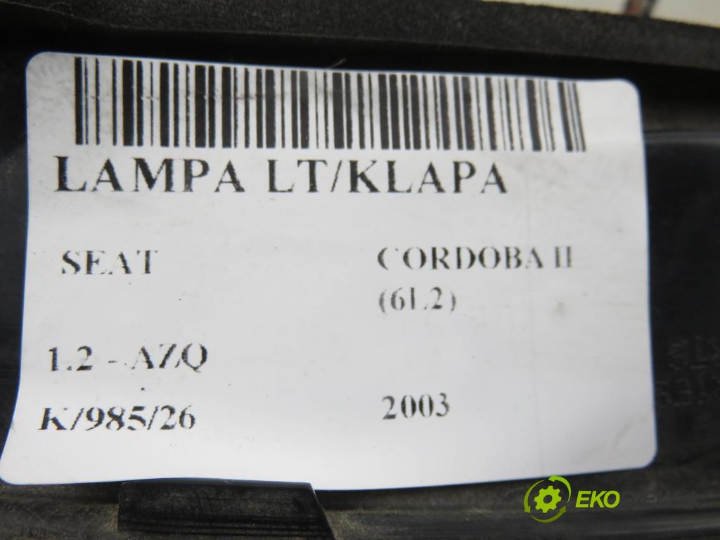 SEAT CORDOBA (6L2) SEDAN 2003 47,00 1.2 - AZQ 1198,00 světlo levé zadní kufr 6L5945093