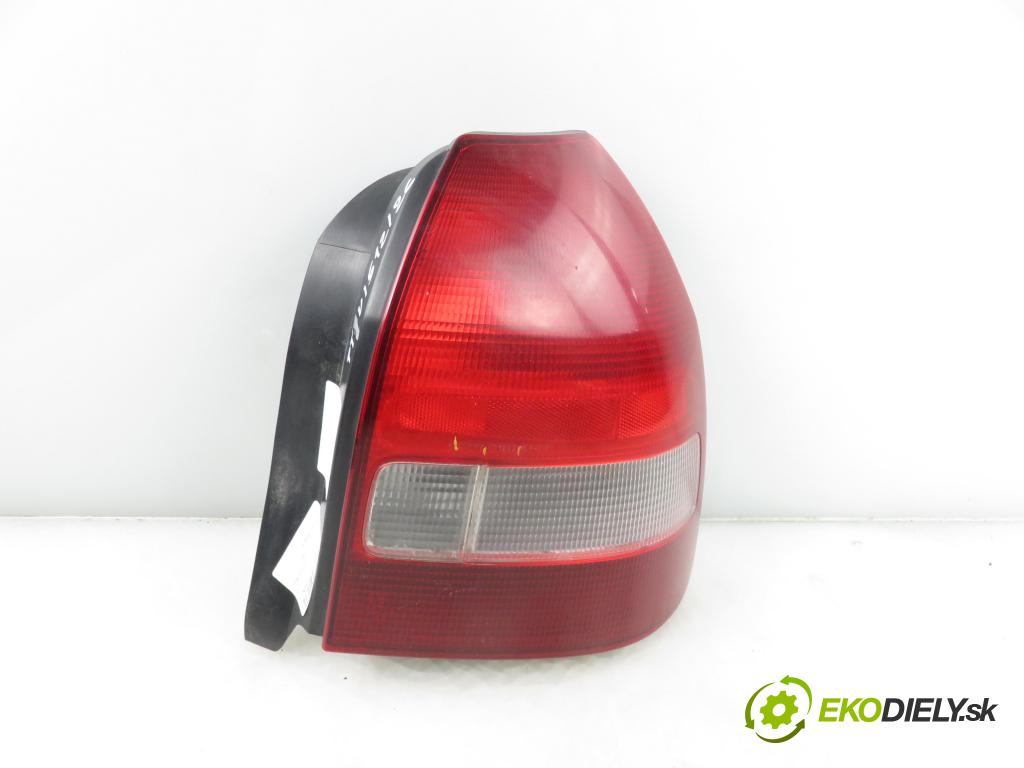 HONDA CIVIC VI Hatchback (EJ, EK) HB 1999 55,00 1.4 i (EJ9) - D14Z1 1396,00 světlo pravé zadní RR1262