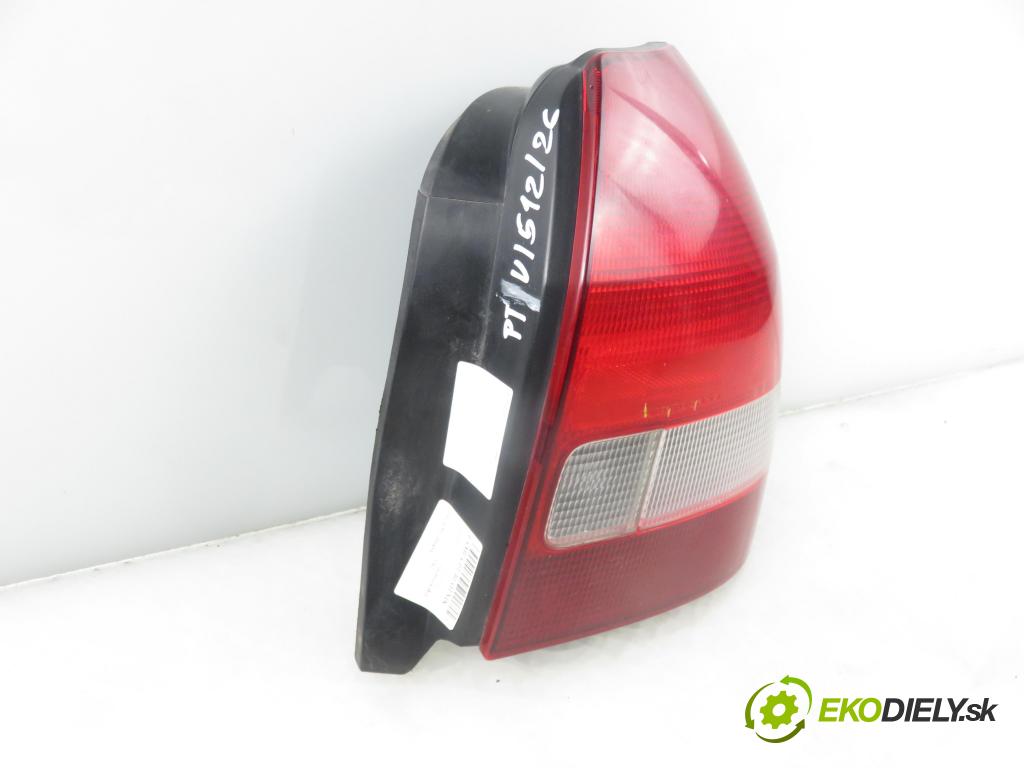 HONDA CIVIC VI Hatchback (EJ, EK) HB 1999 55,00 1.4 i (EJ9) - D14Z1 1396,00 světlo pravé zadní RR1262