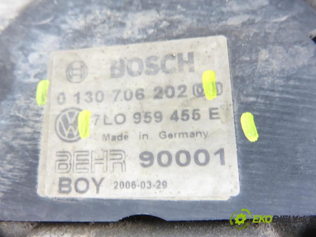 AUDI Q7 (4L) SUV 2008 257,00 4.2 FSI quattro - BAR 4163,00 ventilátor chladič PODNEBÍ / VODA 7L0121203G ; 0130706809 ; 1137328163