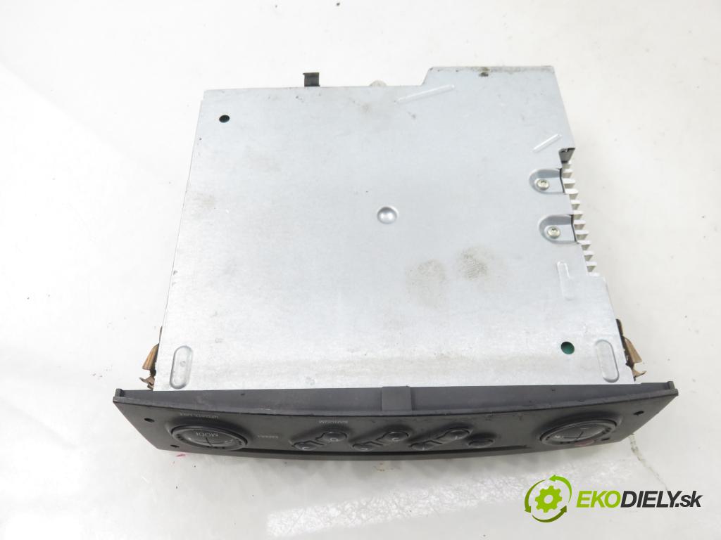 RENAULT MEGANE II (BM0/1_, CM0/1_) HB 2008 78,00 1.5 dCi 106 - K9K 732 1461,00 RADIO CD 8200607918C
