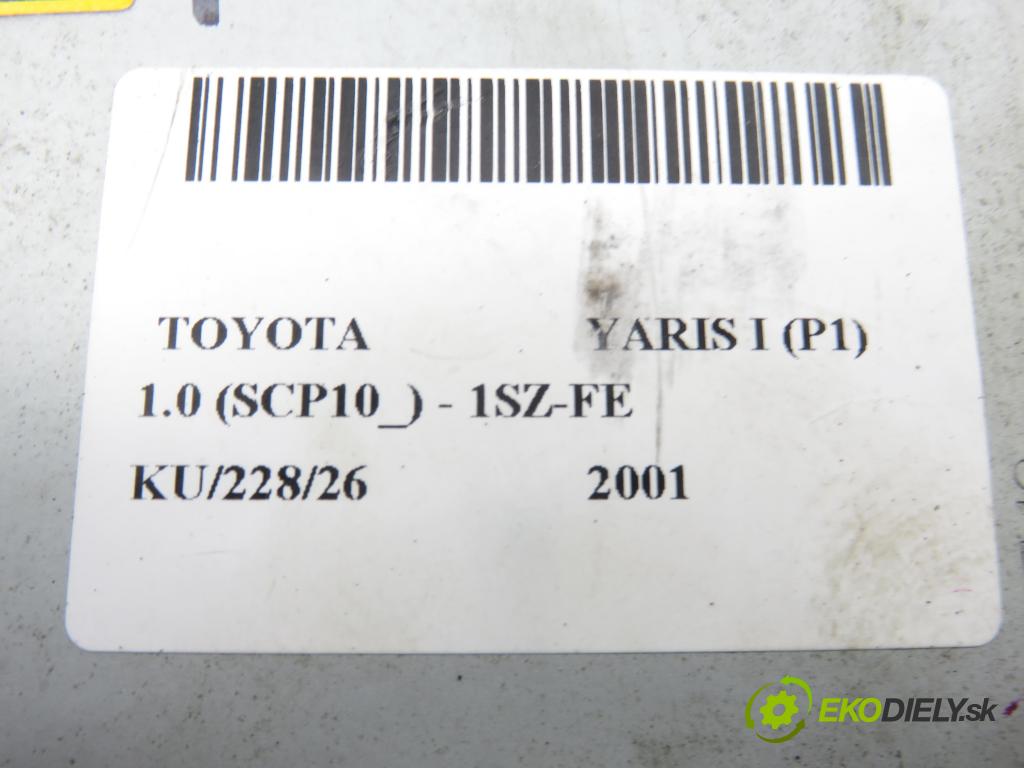 TOYOTA YARIS (_P1_) HB 2001 50,00 1.0 (SCP10_) - 1SZ-FE 998,00 RADIO CD 861200D030