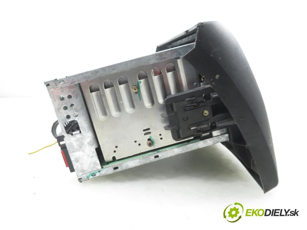FIAT STILO (192_) HB 2004 76,00 1.6 16V (192_XB1A) - 182 B6.000 1596,00 RADIO CD 735374218 ; 2FCF18C828JA