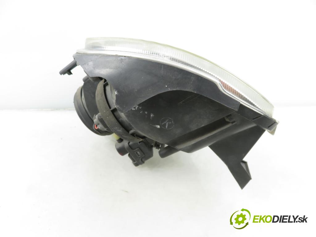 RENAULT THALIA I (LB0/1/2_) SEDAN 2001 55,00 1.4 - K7J 700 1390,00 Svetlo LP