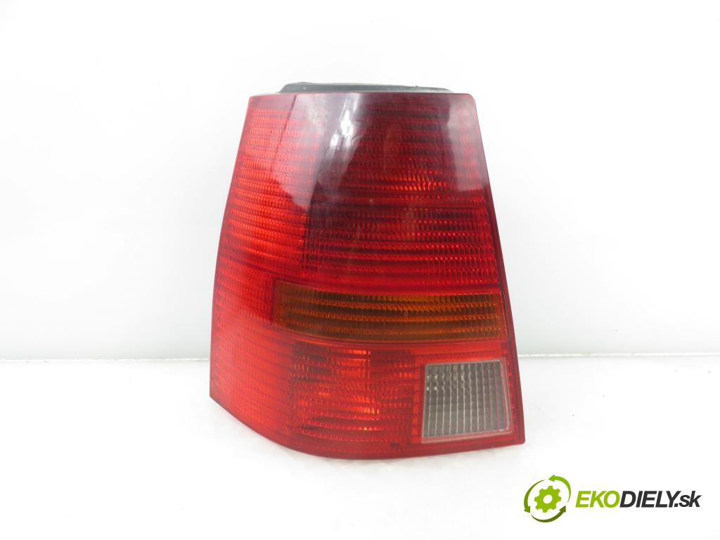 VW GOLF IV Variant (1J5) KOMBI 2001 66,00 1.9 TDI 90 - ALH 1896,00 světlo levé zadní 1J9945075P