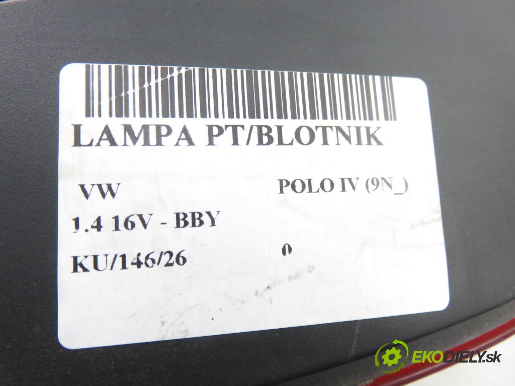 VW POLO (9N_) HB 2002 55,00 1.4 16V 75 - BBY 1390,00 Svetlo pravé zadné 6Q6945096B ; 6Q6945112A