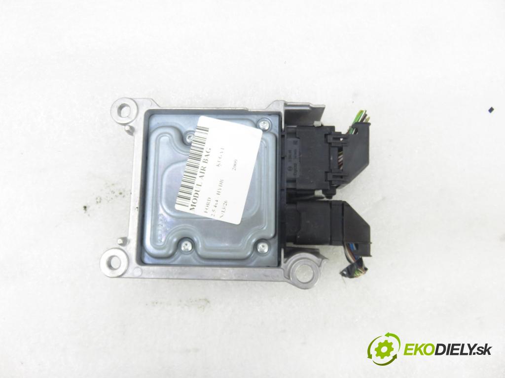 FORD KUGA I SUV 2009 147,00 2.5 4x4 - HYDB 2522,00 palubovka