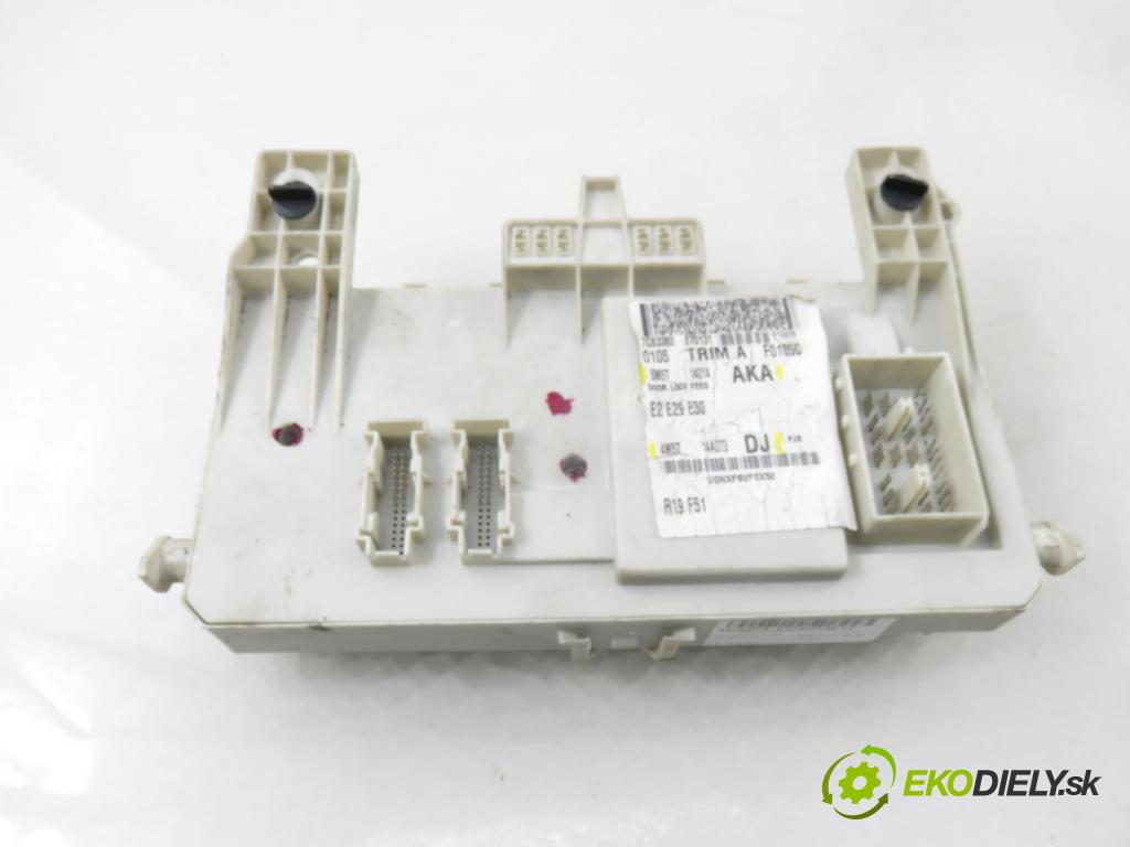 FORD FOCUS C-MAX (DM2) MINIVAN 2007 74,00 1.6 - HWDA 1596,00 MODUL BSI 6M5T14014AKAQ ; 4M5T14A073DJ