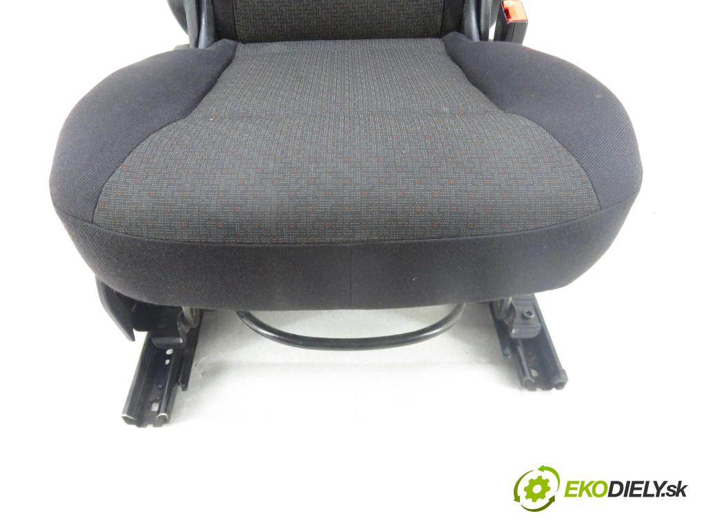 FORD S-MAX (WA6) MINIVAN 2007 107,00 2 - AOWB 1999,00 sedadlo 2 ŘÁDEK levý