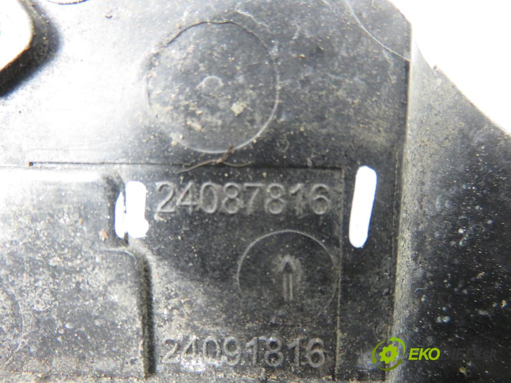 PEUGEOT 207 (WA_, WC_) HB 2007 66,00 1.6 HDi - 9HX (DV6ATED4) 1560,00 zámok 24087816