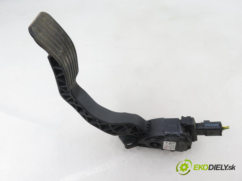 PEUGEOT 207 (WA_, WC_) HB 2007 66,00 1.6 HDi - 9HX (DV6ATED4) 1560,00 Potenciometer plynu 6PV00908351 ; 9682805780 (Potenciometer plynového pedálu)