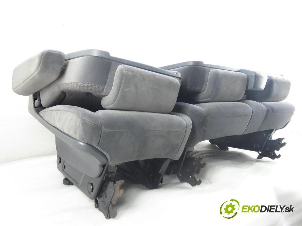 FIAT SCUDO (270_, 272_) BUS 2010 100,00 2.0 D Multijet - RHR 1997,00 Sedadlo 2 rad STREDNÝ: