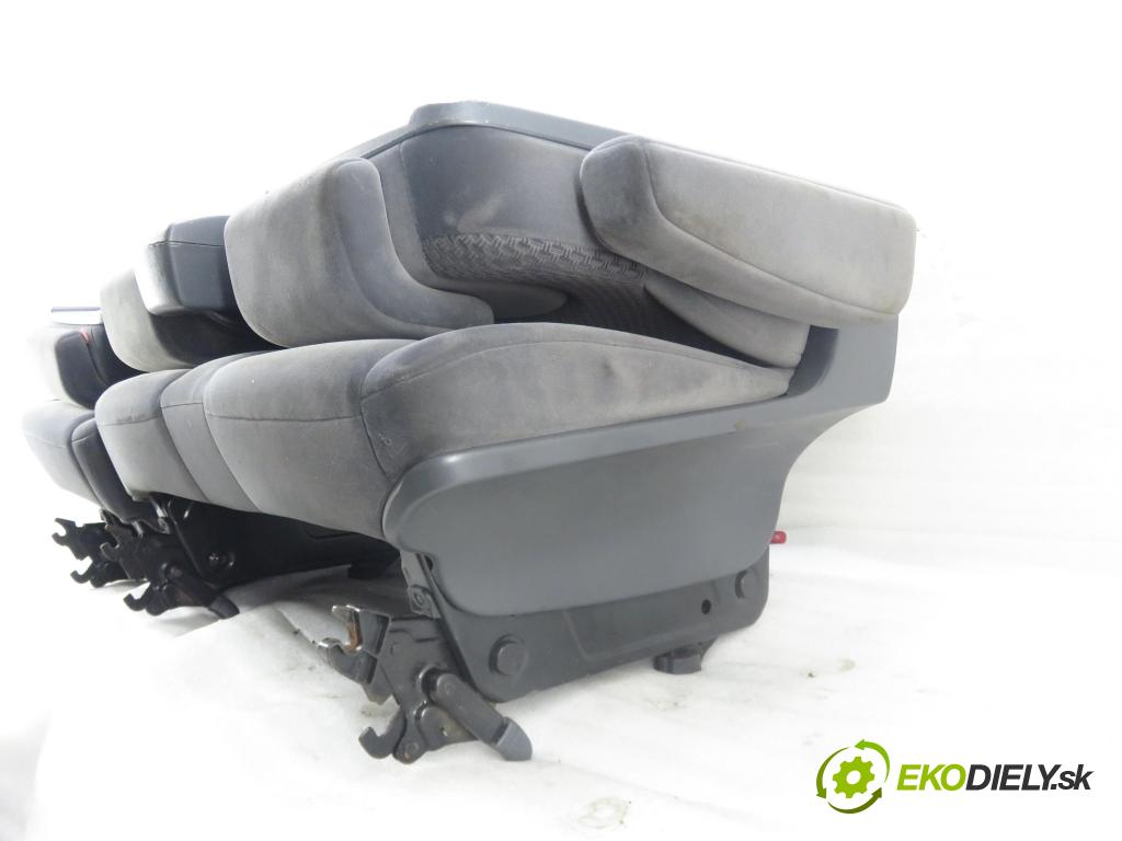 FIAT SCUDO (270_, 272_) BUS 2010 100,00 2.0 D Multijet - RHR 1997,00 Sedadlo 2 rad STREDNÝ: